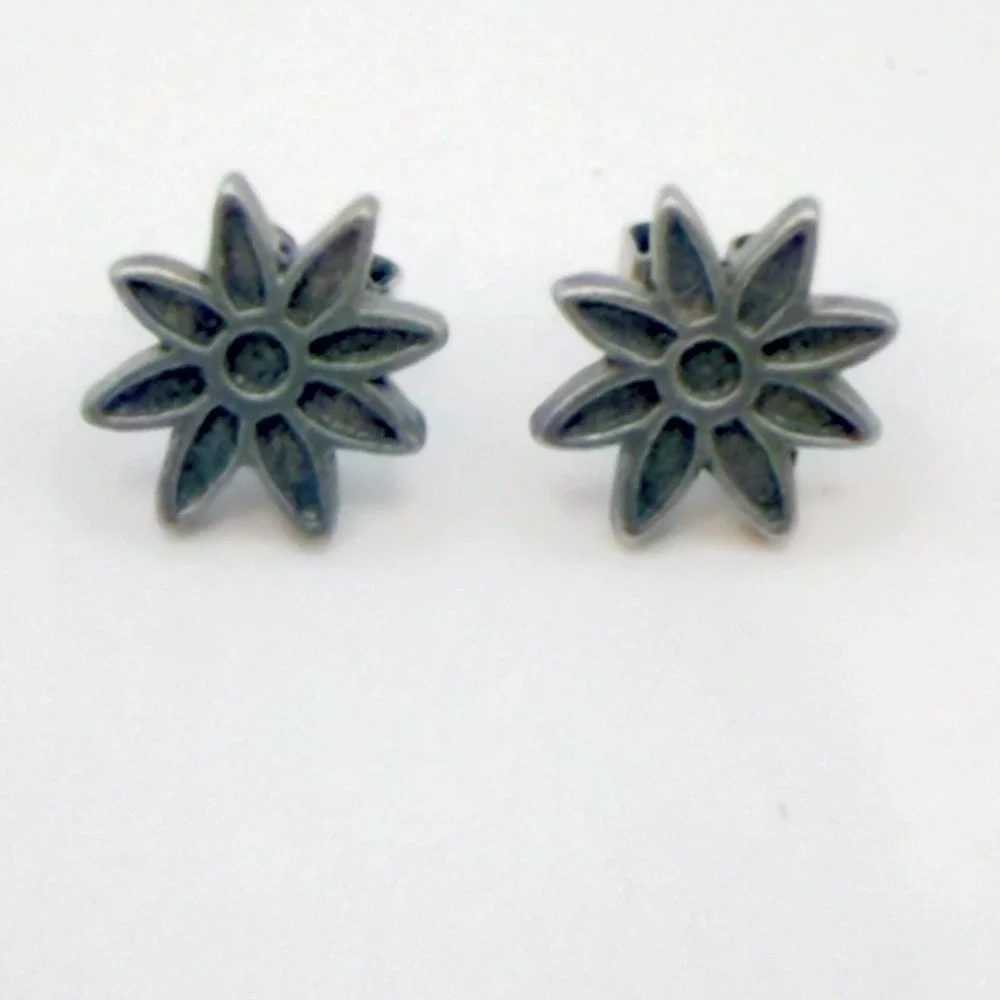 Vintage Silver-Tone Textured Starburst Flower Stud Earrings